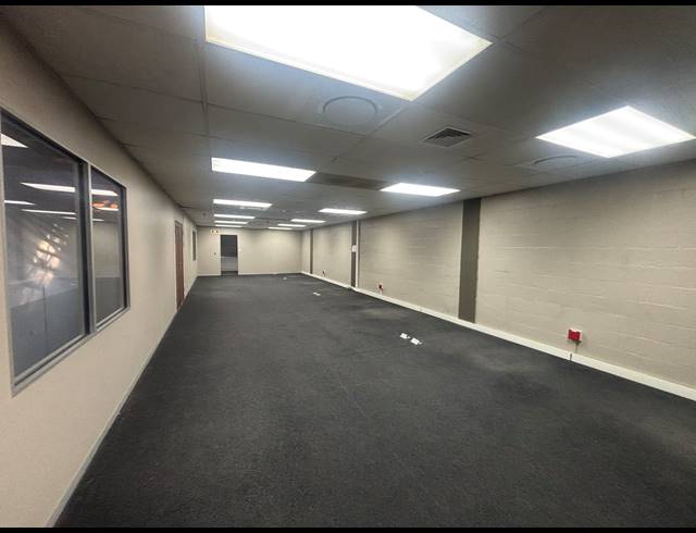 462M² WAREHOUSE TO LET IN AIRPORT INDUSTRIA